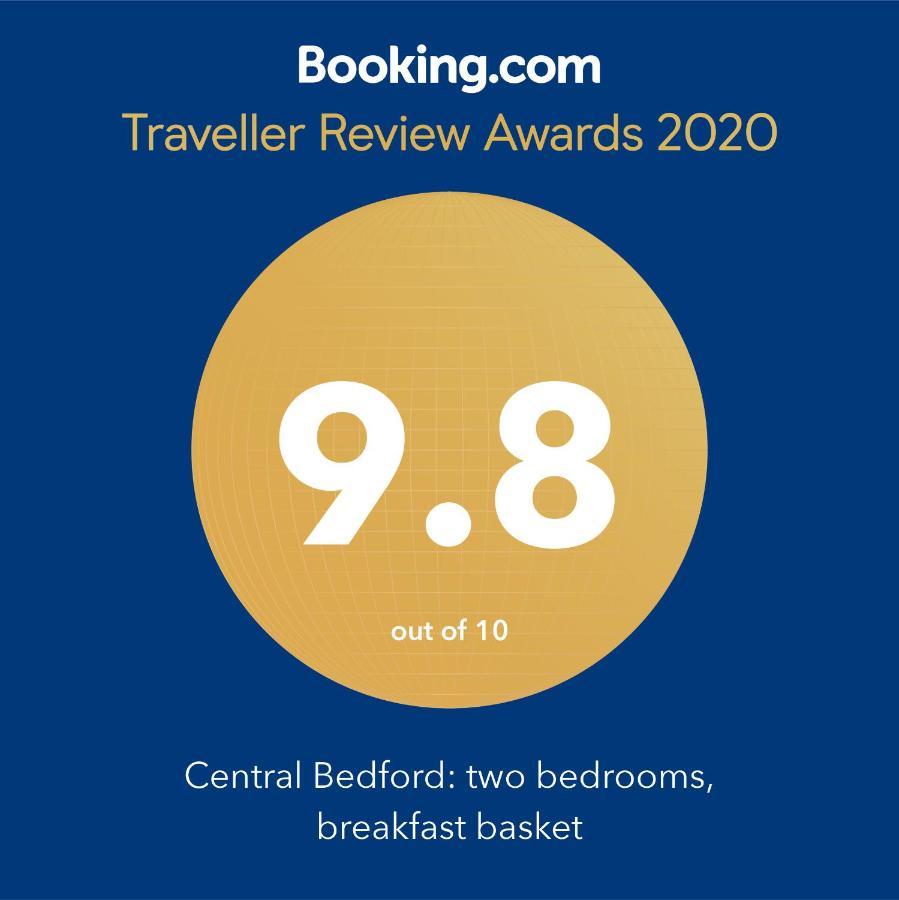 Central Bedford: Two Bedrooms, Breakfast Basket Екстер'єр фото